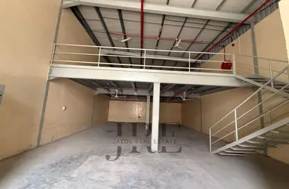 Warehouse - Studio - 1 Bathroom for rent in Al Sajaa Industrial - Al Sajaa - Sharjah