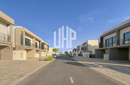 Townhouse - 2 Bedrooms - 3 Bathrooms for rent in The Dahlias - Yas Acres - Yas Island - Abu Dhabi