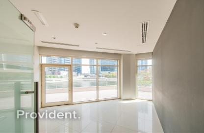 Retail - Studio - 1 Bathroom for rent in Jumeirah Lake Towers - Dubai