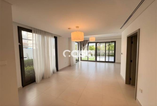 71132919 - Property Image 2