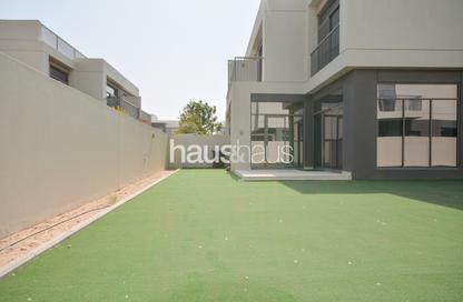 Villa - 4 - 6 for sale in The Pulse Beachfront 2 - The Pulse - Dubai South (Dubai World Central) - Dubai Villa - 4 - 6 for sale in The Pulse Beachfront 2 - The Pulse - Dubai South (Dubai World Central) - Dubai