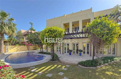 Villa - 5 Bedrooms - 6 Bathrooms for rent in Meadows 6 - Meadows - Dubai