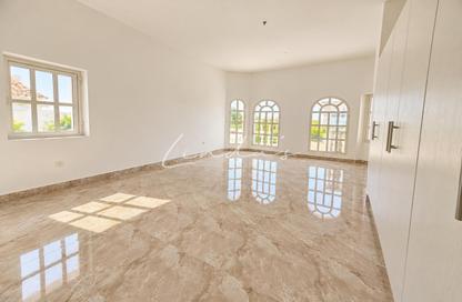 Villa - 4 - 5 for rent in Umm Suqeim 1 Villas - Umm Suqeim 1 - Umm Suqeim - Dubai