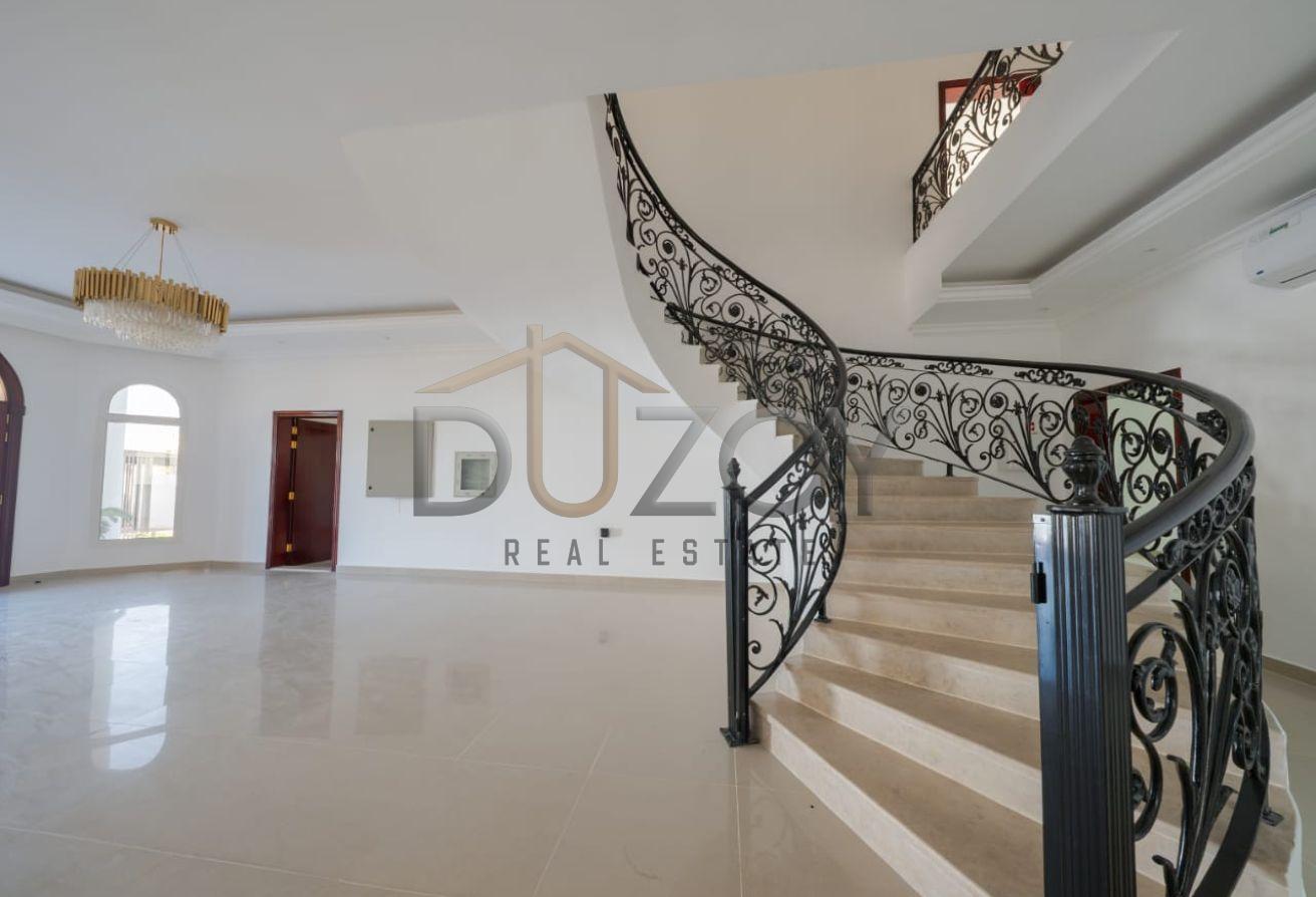 Stunning Renovated 6BR Villa | 10,000 SqFt Plot photo 5