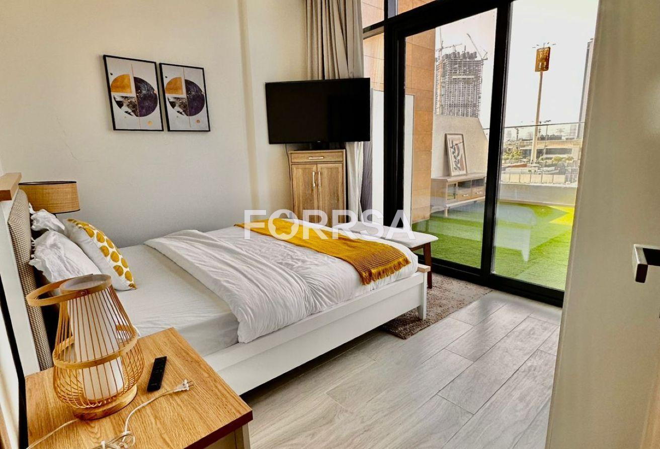Premium 1BR | Furnished | Huge Private Balcony photo 3
