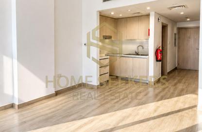 Apartment - Studio - 1 for rent in Waters Edge - Yas Island - Abu Dhabi