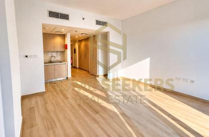 Apartment - Studio - 1 for rent in Waters Edge - Yas Island - Abu Dhabi