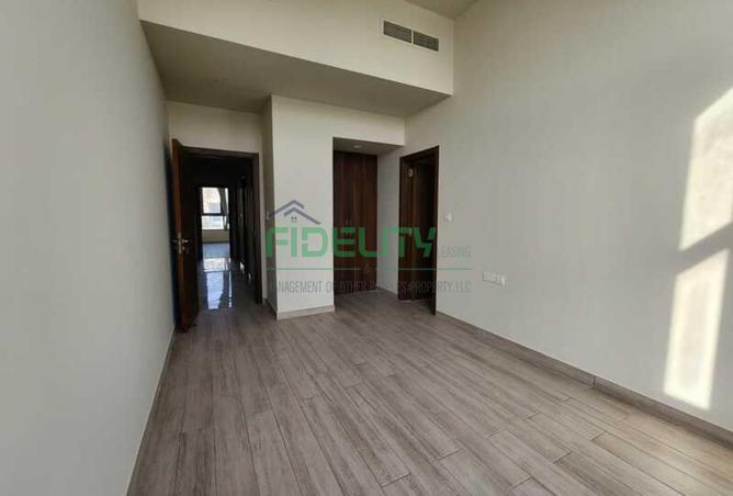 76572272 - صورة العقار 3