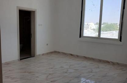Villa - Studio - 5 for rent in Al Sabkha - Al Riqqa - Sharjah
