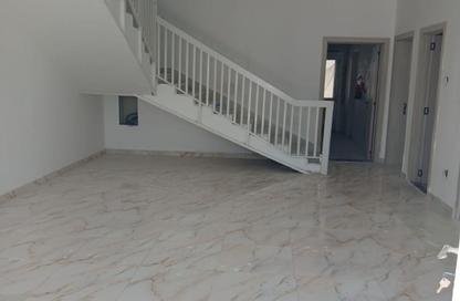 Villa - Studio - 5 for rent in Al Sabkha - Al Riqqa - Sharjah