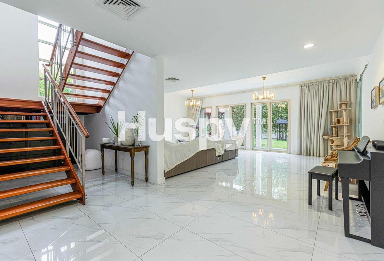 Private Pool | Vacant | Near Pool and Park photo 2