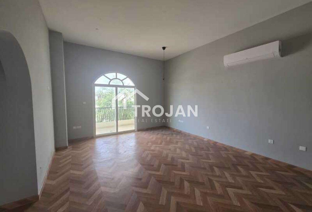 Spacious Villa | Huge Plot | Prime Location photo 10