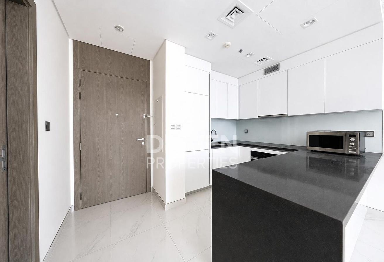 Vacant Unit | Location | Community View photo 9
