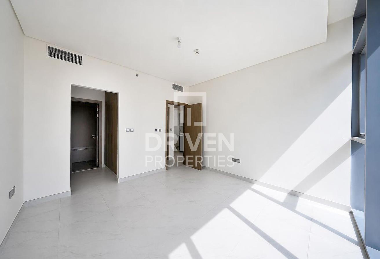 Vacant Unit | Location | Community View photo 7