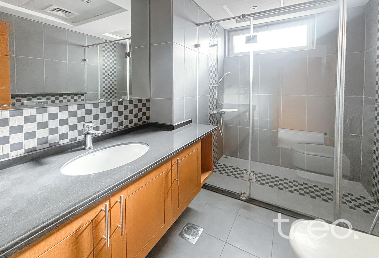 Corner Plot | Private Pool | Great Location photo 11