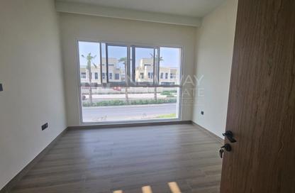 Townhouse - 4 - 5 for rent in Nice - Damac Lagoons - Dubai