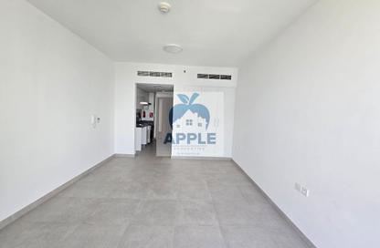 Apartment - Studio - 1 Bathroom for rent in Rehan Apartments - Aljada - Sharjah Apartment - Studio - 1 Bathroom for rent in Rehan Apartments - Aljada - Sharjah