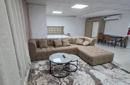 Apartment - Studio - 1 Bathroom for rent in Al Mowaihat 2 - Al Mowaihat - Ajman