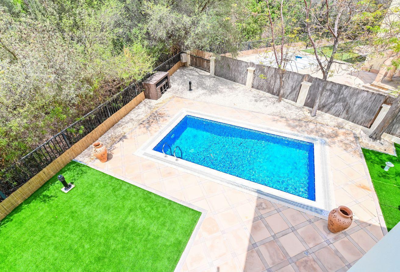 4BR+Maid | E Foyer | Private Pool | Lake View photo 3