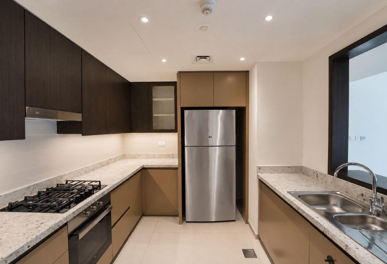 Spacious | Boulevard View | Ready To Move photo 6