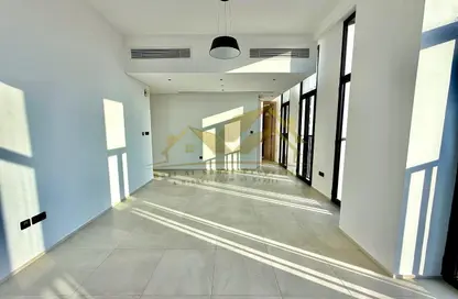 Apartment - 2 Bedrooms - 3 Bathrooms for rent in Jumeirah Garden City - Al Satwa - Dubai