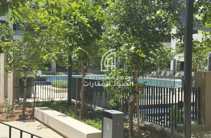شقة - غرفة نوم - 2 حمامات للبيع في سكون - حي نسيج - الجادة - الشارقة شقة - غرفة نوم - 2 حمامات للبيع في سكون - حي نسيج - الجادة - الشارقة