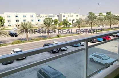 شقة - 2 غرف نوم - 2 حمامات للايجار في برج 6 - الريف داون تاون - الريف - أبوظبي