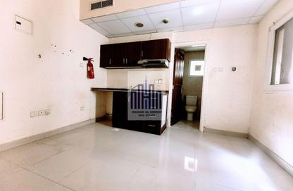Apartment - Studio - 1 Bathroom for rent in Muwaileh - Sharjah