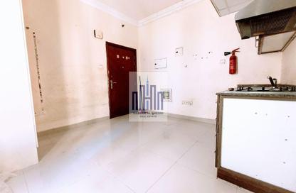Apartment - Studio - 1 Bathroom for rent in Muwaileh - Sharjah