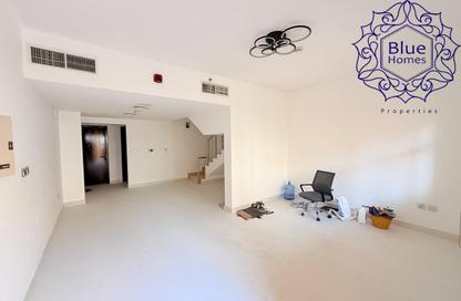 Villa - 4 - 6 for rent in Seasons Summer Townhouses - Summer - Seasons Community - District 15 - Jumeirah Village Circle - Dubai