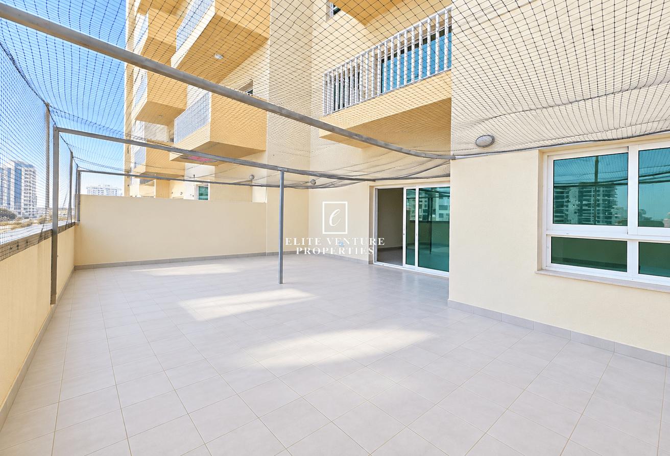 LARGE BALCONY | SPACIOUS LAYOUT | PREMIUM LIVING photo 18