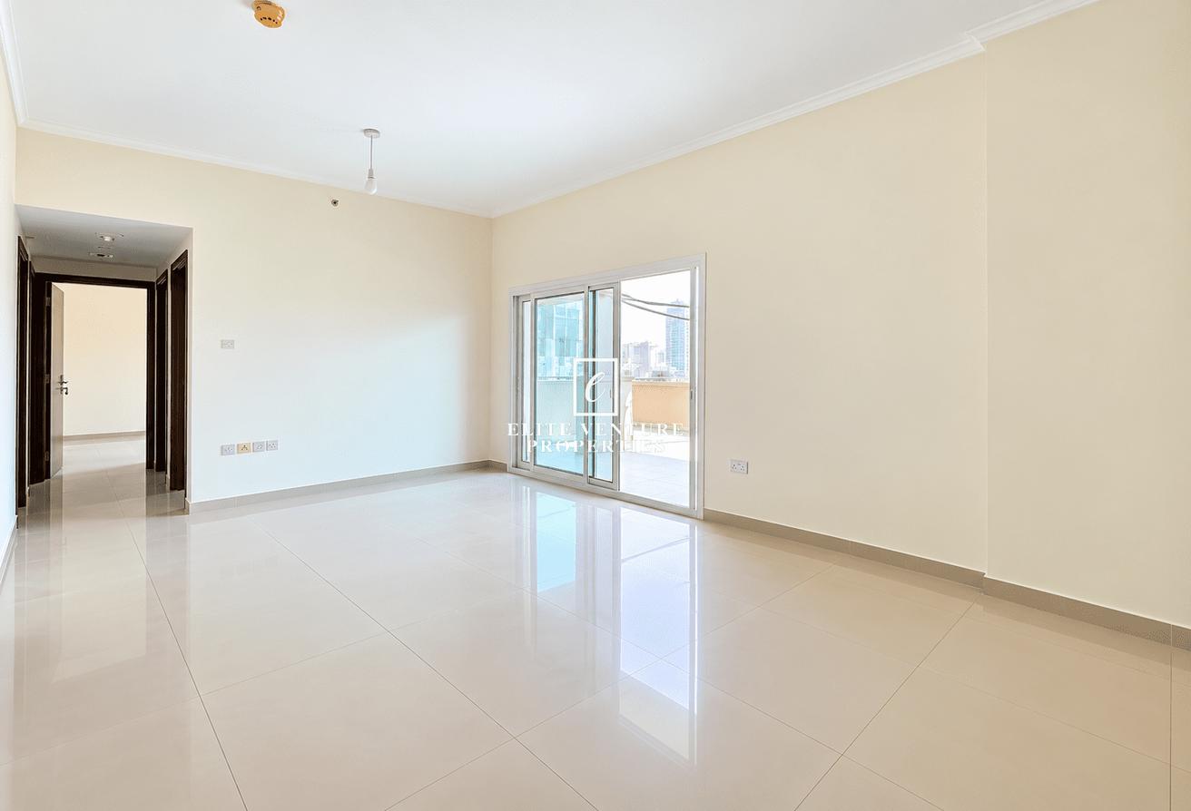 LARGE BALCONY | SPACIOUS LAYOUT | PREMIUM LIVING photo 4