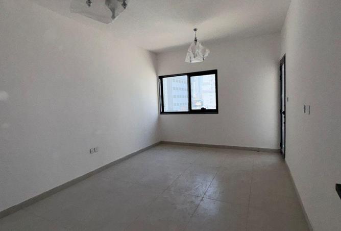 87453357 - Property Main Image