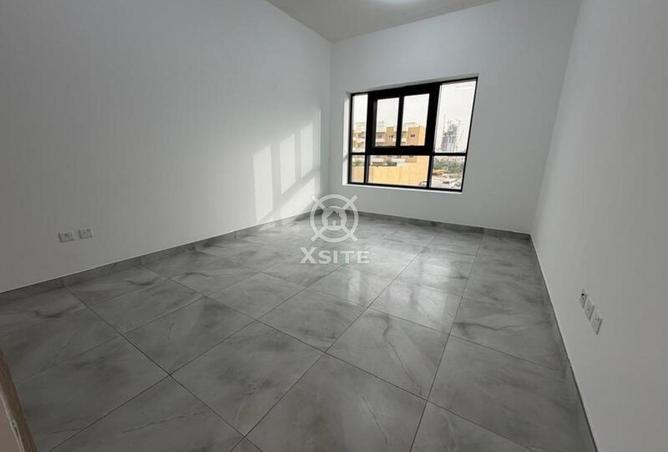 74237133 - Property Image 2