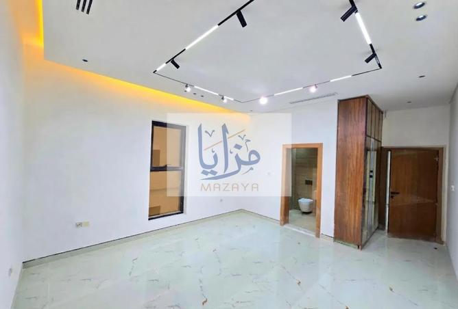 127466999 - Property Image 3