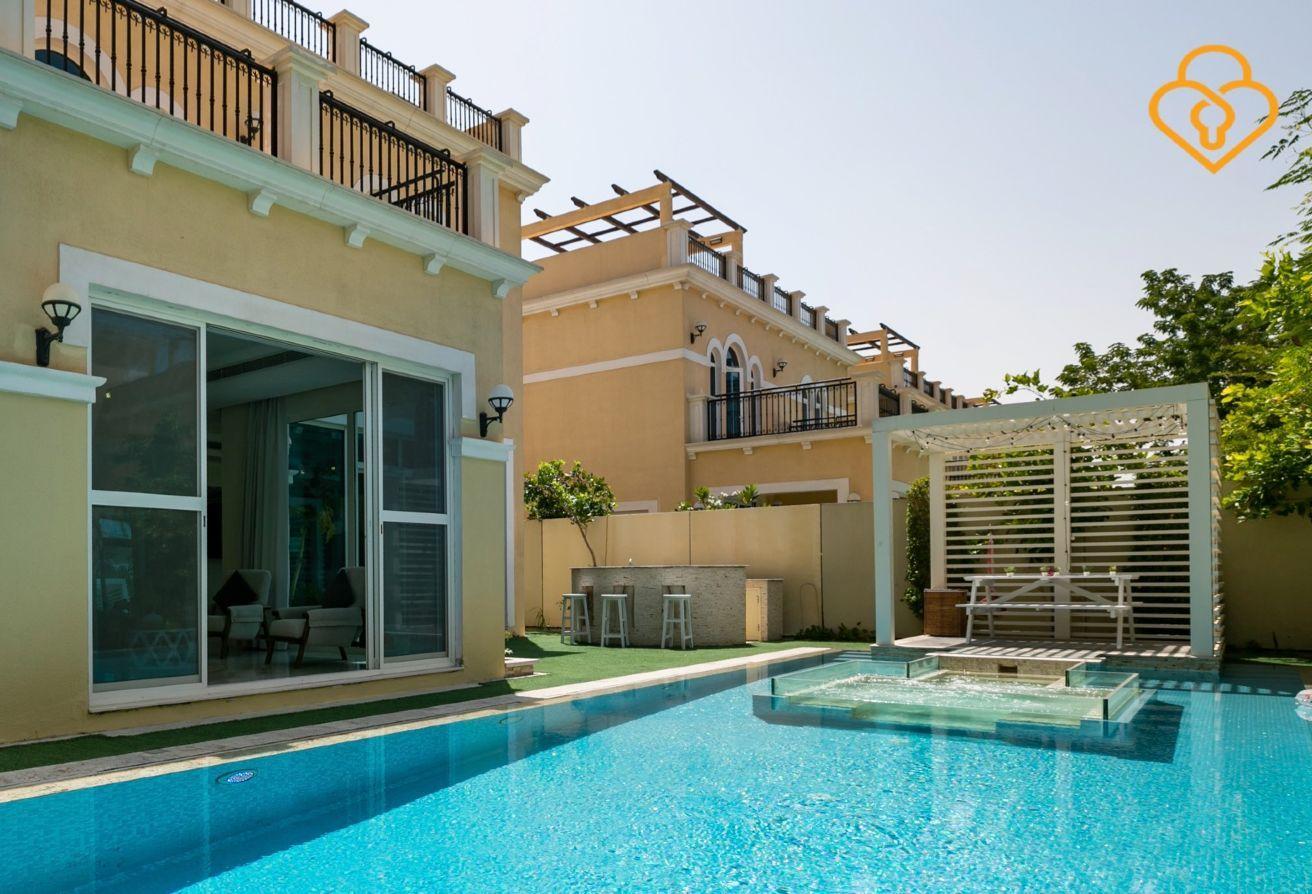 4-Bedroom Villa in Jumeirah Park with Pool photo 26