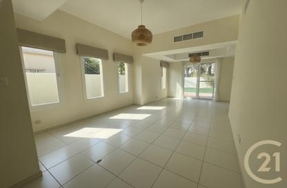 Villa - 3 Bedrooms - 3 Bathrooms for rent in Springs 15 - The Springs - Dubai
