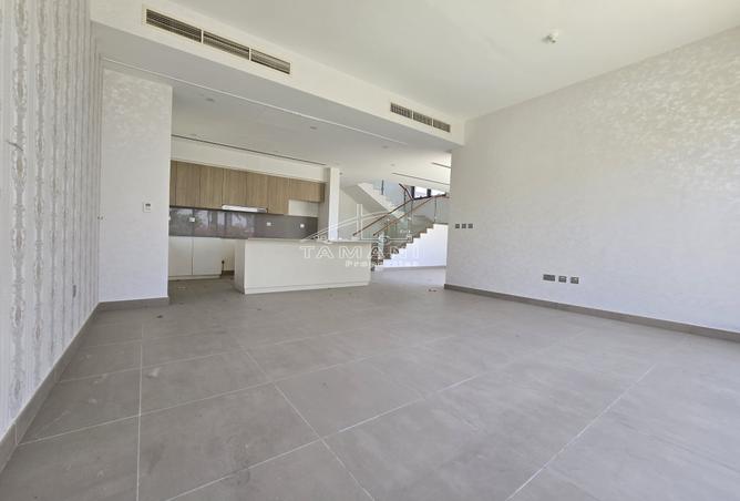 122907905 - Property Image 2