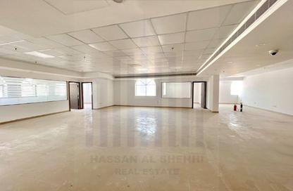 Office Space - Studio - 1 for rent in Muwaileh 3 Building - Muwaileh - Sharjah