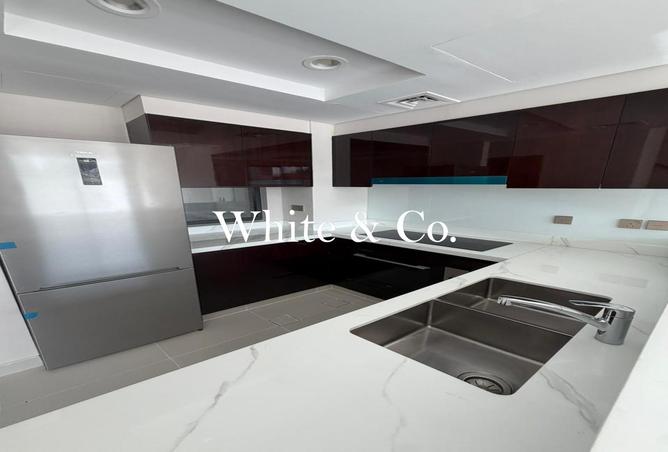 93573930 - Property Image 3