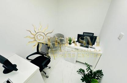 Office Space - Studio - 1 Bathroom for rent in Reem Residency - Al Karama - Dubai