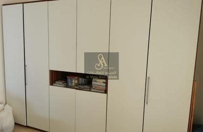 Apartment - 2 - 3 for sale in Corniche Tower - Ajman Corniche Road - Ajman Apartment - 2 - 3 for sale in Corniche Tower - Ajman Corniche Road - Ajman