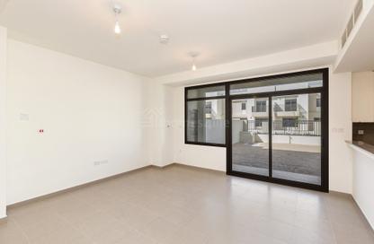 Townhouse - 3 - 4 for rent in Noor Townhouses - Town Square - Dubai