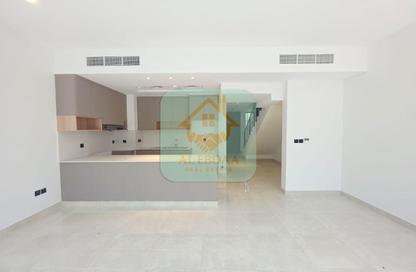 تاون هاوس - 2 غرف نوم - 3 حمامات للايجار في فالكون ايلاند نورث - جزيرة فالكون - قرية الحمرا - رأس الخيمة تاون هاوس - 2 غرف نوم - 3 حمامات للايجار في فالكون ايلاند نورث - جزيرة فالكون - قرية الحمرا - رأس الخيمة