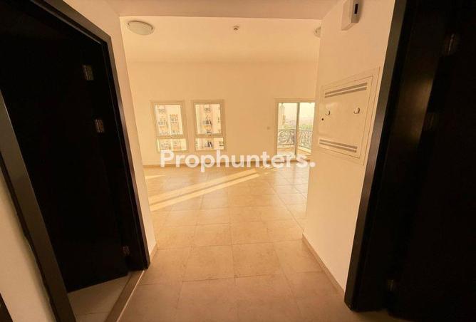 High Floor | Spacious 1 Bedroom | Stunning View photo 2