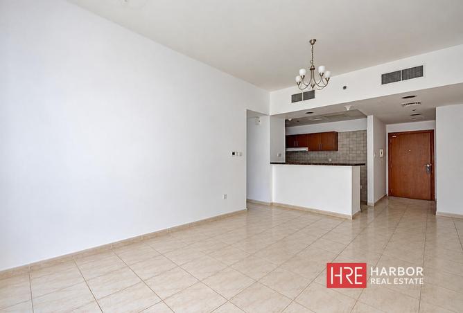 Spacious 2BR | Well-Maintained | Community View