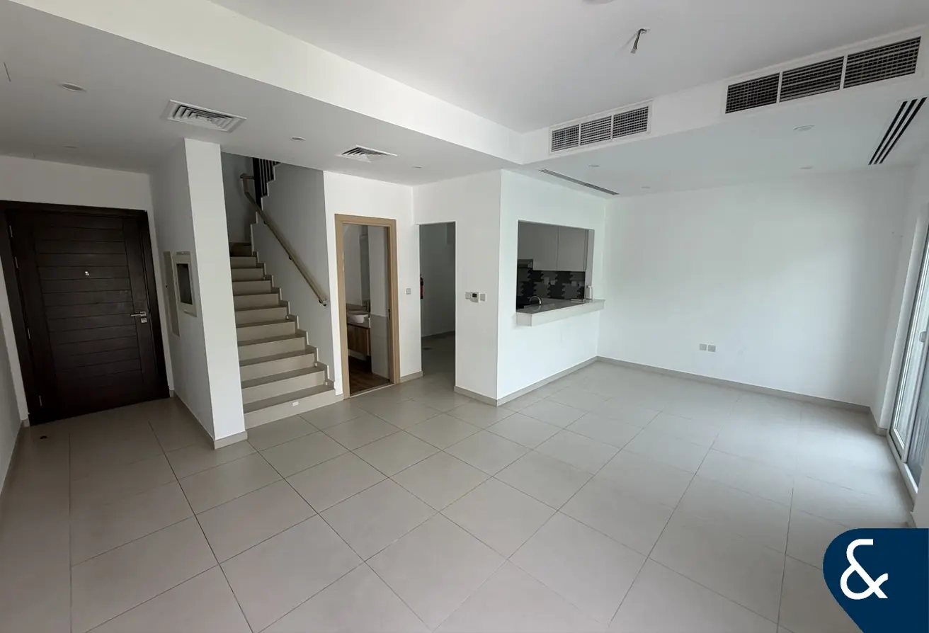 Sale in Amaranta 3: Single Row | Great Location | Vacant Now | Property ...