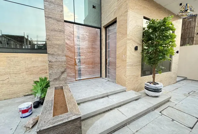 153746410 - Property Image 3