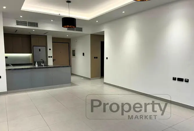 122008363 - Property Image 2