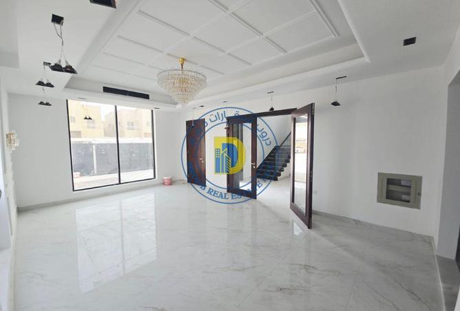 91832383 - Property Image 3